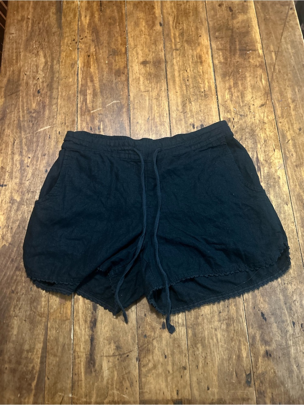 Women's Black linen Drawstring Shorts